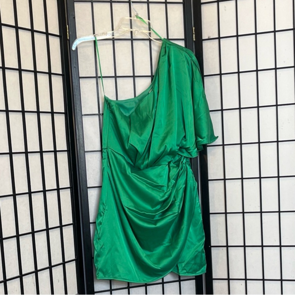Luxxel Asymmetrical Satin Green Mini-length Cocktail Dress Sz L New